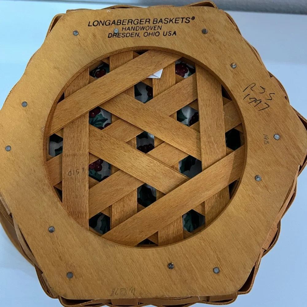 Vintage 1997 Longaberger Snowflake Basket with Fabric Liner - Picture 6 of 8